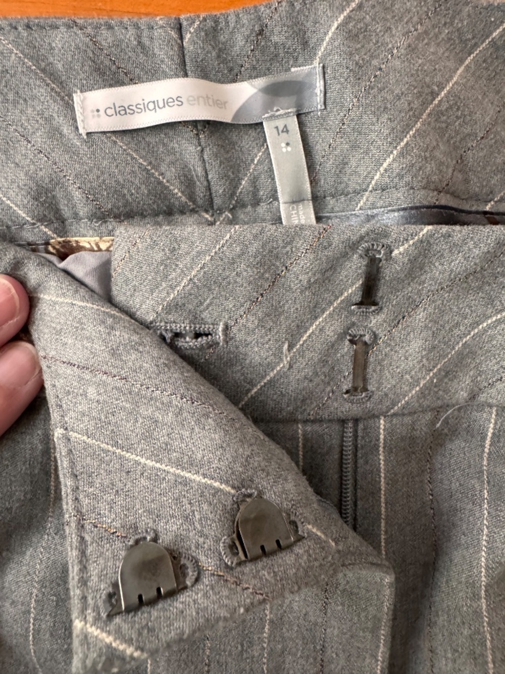 Classiques Entier Gray Pinstripe Wide Leg Cuffed Wool Blend Dress Pants - Picture 3 of 5